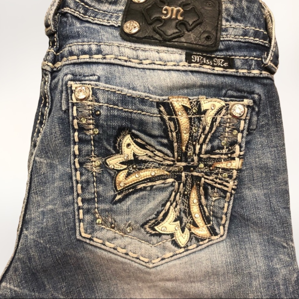 NWOT MISS ME- Majestic Cross Skinny Jeans Women’s Skinny JE80435L Jean, 28x33